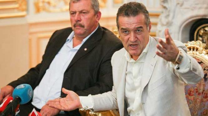 scandalul de la steaua rapid continua becali noi avem mai multi tigani in galerie