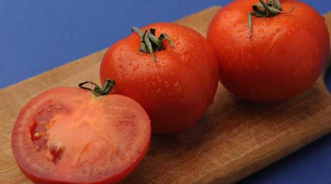 poveste veche a unui bulion si a unui cazan pe pirostrii