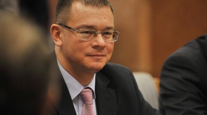 mru va candida la arad pentru un post de senator