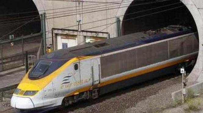 tren catarat ghinionul vietii tanar vezica sensibila electrocutat