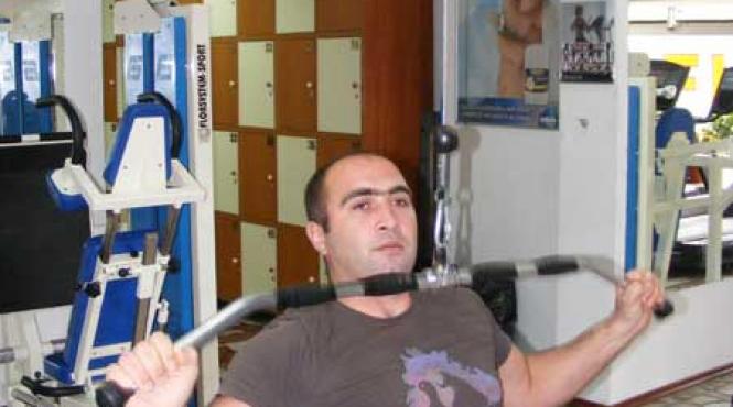 campionul mondial care s a ridicat de sub rotile trenului