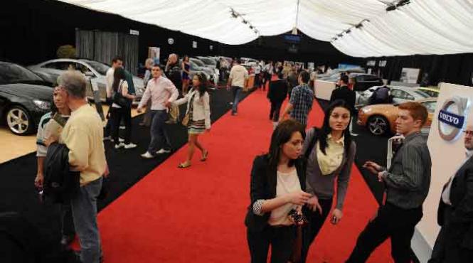 premierul ponta asteptat sa inaugureze salonul auto bucuresti