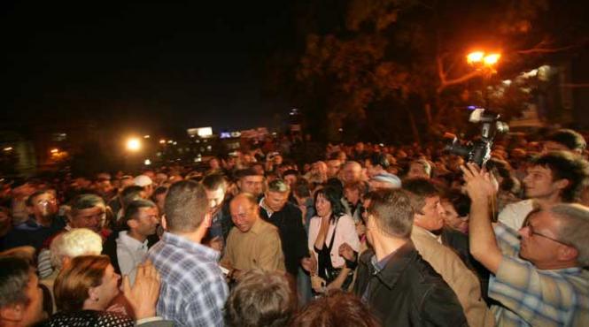 osanale impanate cu minciuni pentru basescu