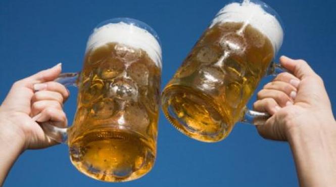 aproape jumatate din pretul unei beri se duce la buget