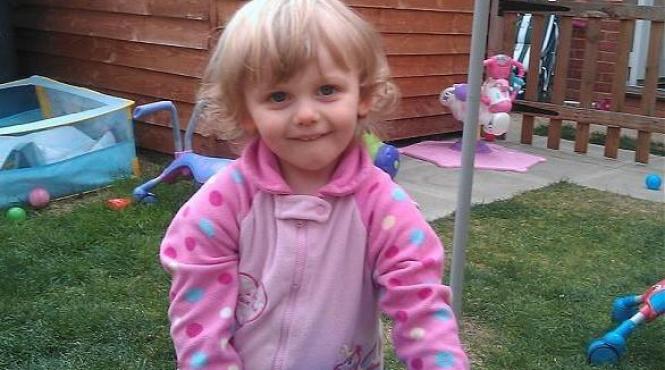 nepasarea medicilor a ucis un copil de doi ani implorat 70 de minute sa consulte fetita