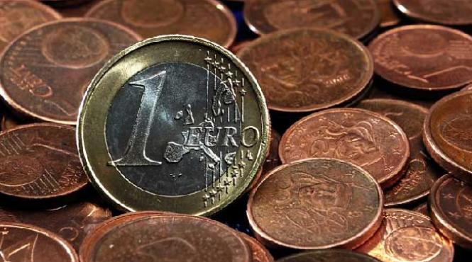 fmi agravarea crizei din zona euro ar putea reduce cu 5 pib ul romaniei iar leul ar scadea cu 15 20