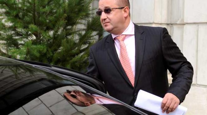 cum se faceau promovarile la anaf secretarele au ajuns analisti financiari iar soferii comisari la garda