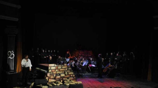 video bogdan ota a dat bucurestiul pe botosani lansarea primului sau disc a avut loc in orasul inceputurilor sale muzicale