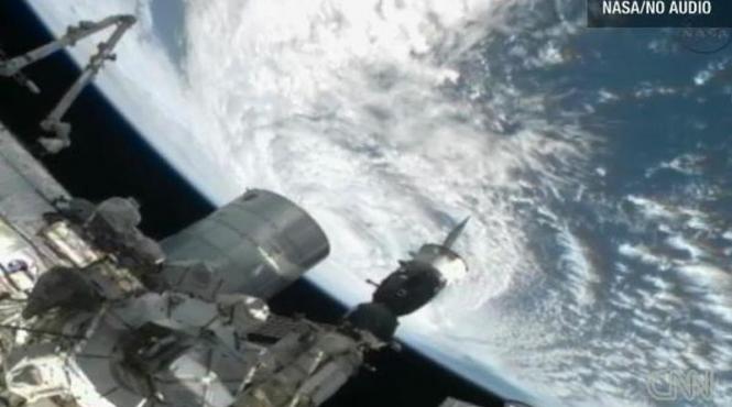 asa arata uraganul sandy vazut din spatiu