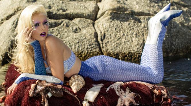 uite cum se deplaseaza sirenele pe uscat galerie foto