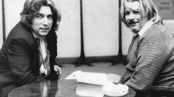 aceeasi poezie a tentativei de stare normala