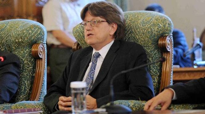 echipa fmi erick de vrijer bucuresti autoritatile romane evolutiile economice recente