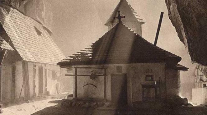 arhanghelii in povestile romanilor