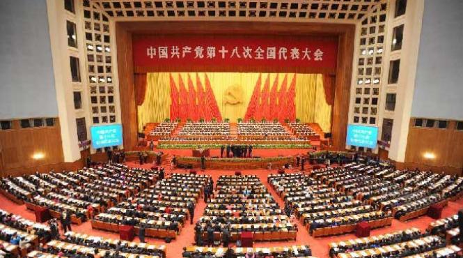 china intre reforma politica si economica