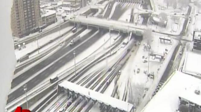 newyorkezii o noua incercare dupa uraganul sandy o furtuna de zapada a lovit coasta de est a sua in special new york si new jersey