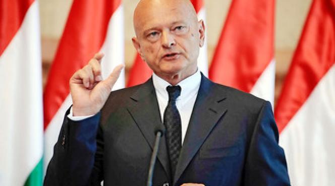 presedintele asociatiei bancilor din ungaria a demisionat in semn de protest fata de noile taxe