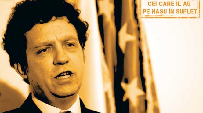 cu suspendatu in suflet biblia pe capota horia valentin selaru