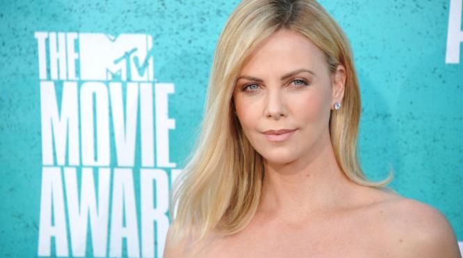 foto charlize theron de nerecunoscut