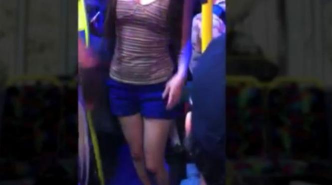 video incident rasist in australia o frantuzoaica amenintata cu moartea pentru ca a cantat in limba ei in autobuz