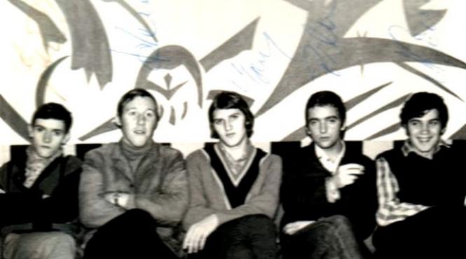 anul 50 dupa phoenix indicatie comunista sfintii se transforma in phoenix