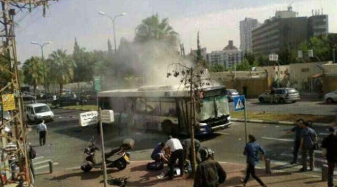 explozie intr un autobuz la tel aviv 15 persoane au fost ranite