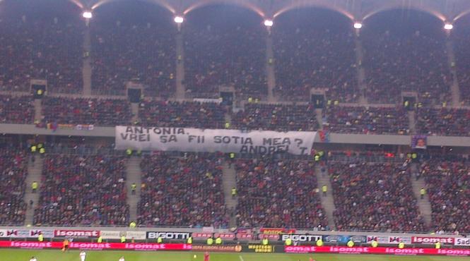 cerere in casatorie indeita la meciul de fotbal dintre steaua si vfb stuttgart