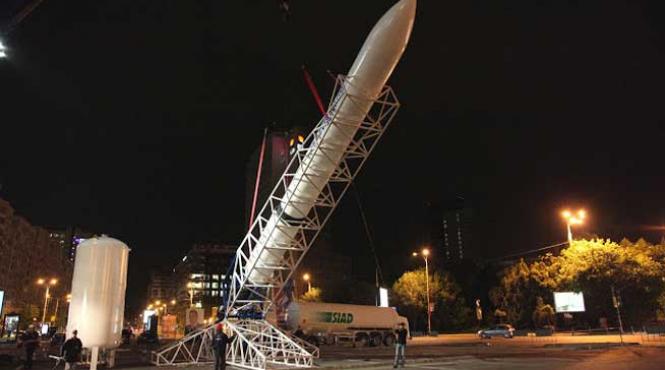 racheta romaneasca proiectata si construita de arca a primit treapta care o va trimite pe luna