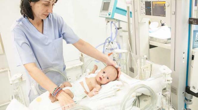 tot mai multe romance aleg sa nasca acasa la ele