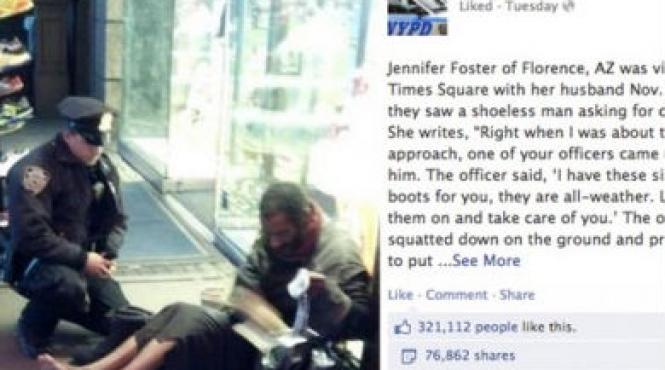 bunul samaritean poarta uniforma de politist vezi gestul impresionant facut de un om al legii din new york