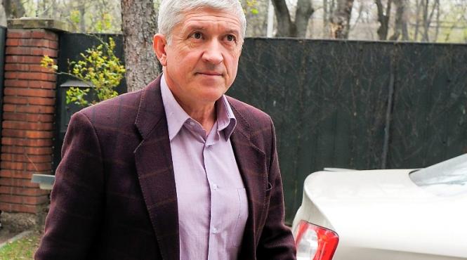 senatul se reuneste pentru a lua act de decizia ccr in cazul mircea diaconu
