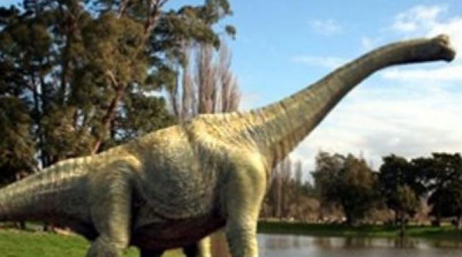 paleontologii britanici au descoperit fosilele celui mai vechi dinozaur