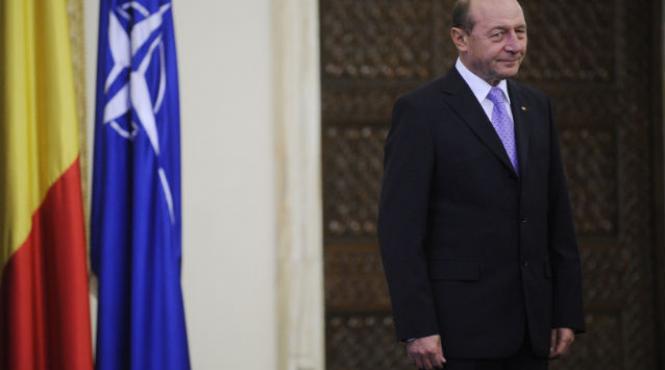 traian basescu face declaratii de presa la ora 19 30