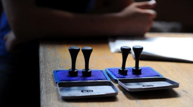 sondaj imas usl 60 5 ard si ppdd cate 15 prezenta estimata la vot 45