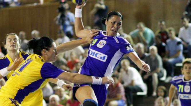romania muntenegru 20 23 la europenele de handbal dar tricolorele pastreaza sanse pentru calificarea in semifinale