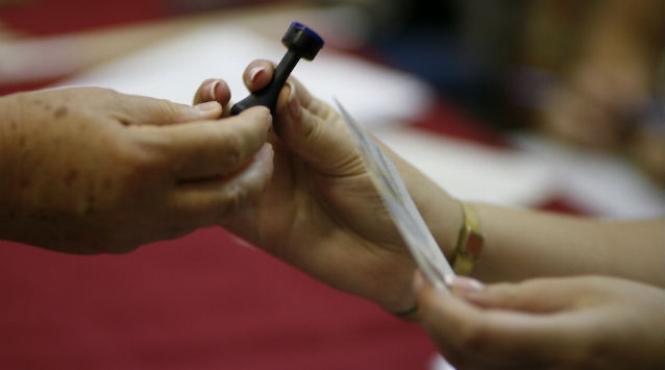 18 248 414 romani a tepta i azi la urne usl cotata cu cele mai mari anse o victorie a ard neplauzibila nici macar pentru simpatizan i