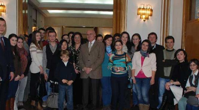 romanii din beijing s au reunit la ambasada romaniei