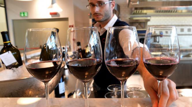 spune mi ce vin preferi ca sa ti spun cine esti studiu