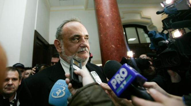 dinu patriciu pe masa de operatie omul de afaceri va fi supus unui transplant de ficat la o clinica de lux din milano