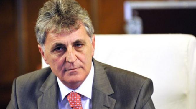 mircea dusa a preluat stafeta ministerului apararii nationale de la cornel dobritoiu