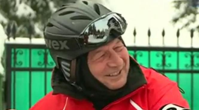 basescu declaratii de pe snow mobil guvernul ponta poate fi mos craciun pentru romani