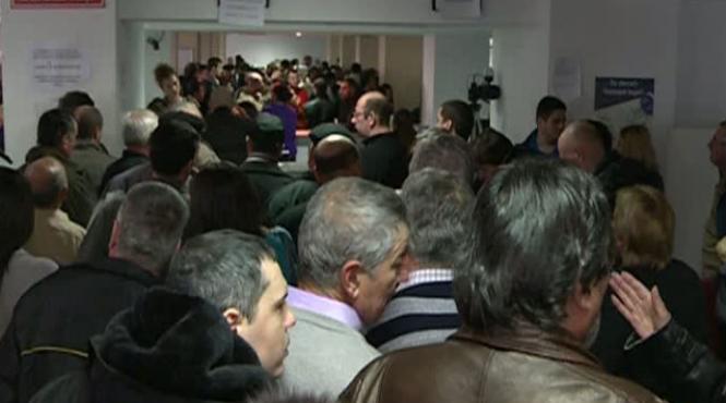 politia ar putea trimite permisele de conducere direct la domiciliu pentru a evita aglomeratia la ghisee