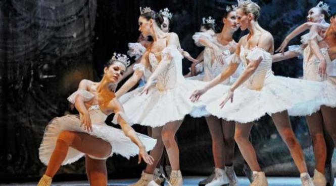 turneul trupei de balet saint petersburg state ballet on ice