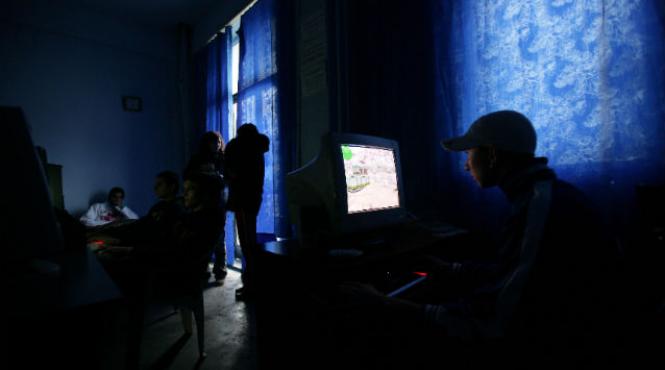 jocuri online asasini platiti dependenta