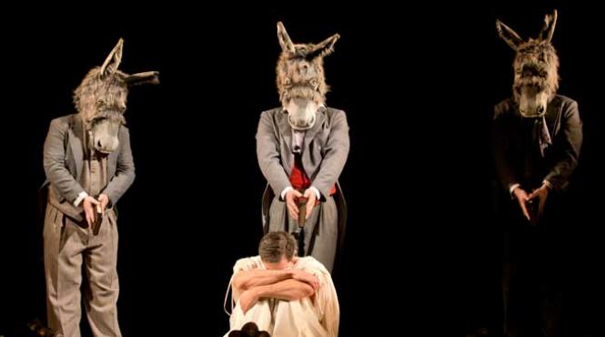 stele ratacitoare la teatrul evreiesc de stat