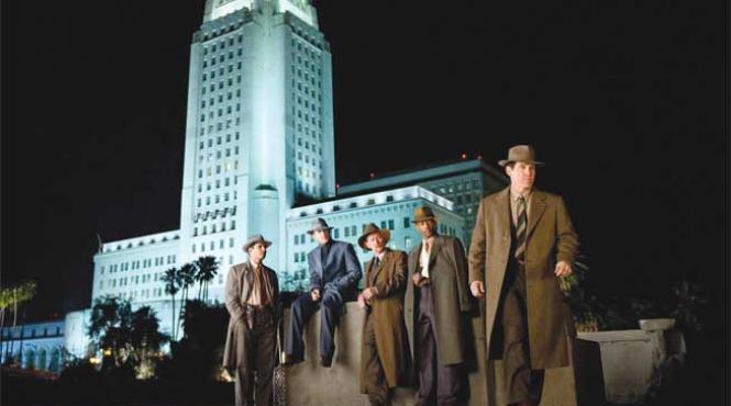 gangster squad cand gangsterii fac legea