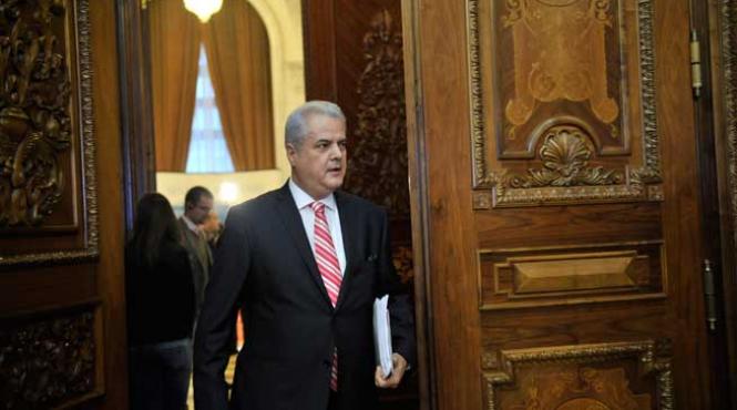 reactioneaza cineva la protestul lui nastase