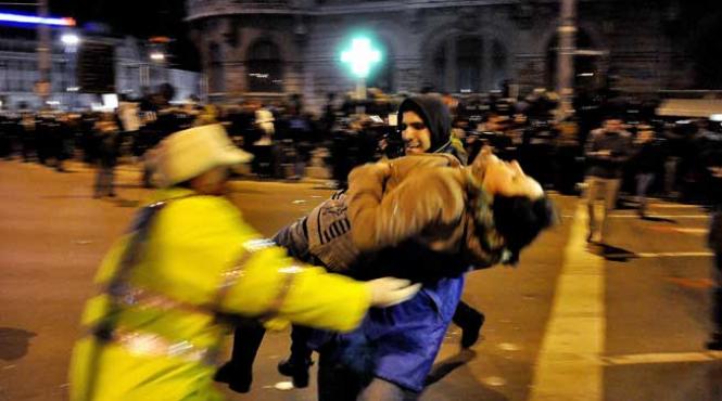 expozitie aniversara piata universitatii este peste tot