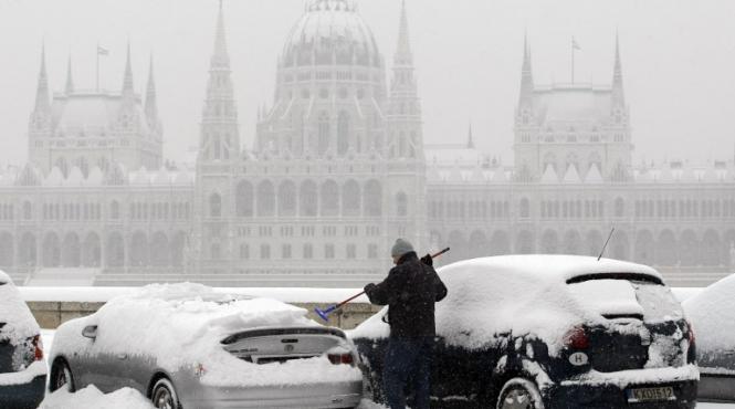 mae a emis avertizare de calatorie pentru ungaria vestul tarii sub cod rosu de ninsori