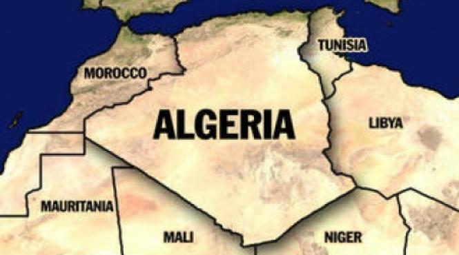 un roman a scapat teafar de teroristii din algeria