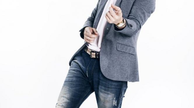 a participat la o emisiune concurs si acum va fi prezentatorul megashow ului romania danseaza